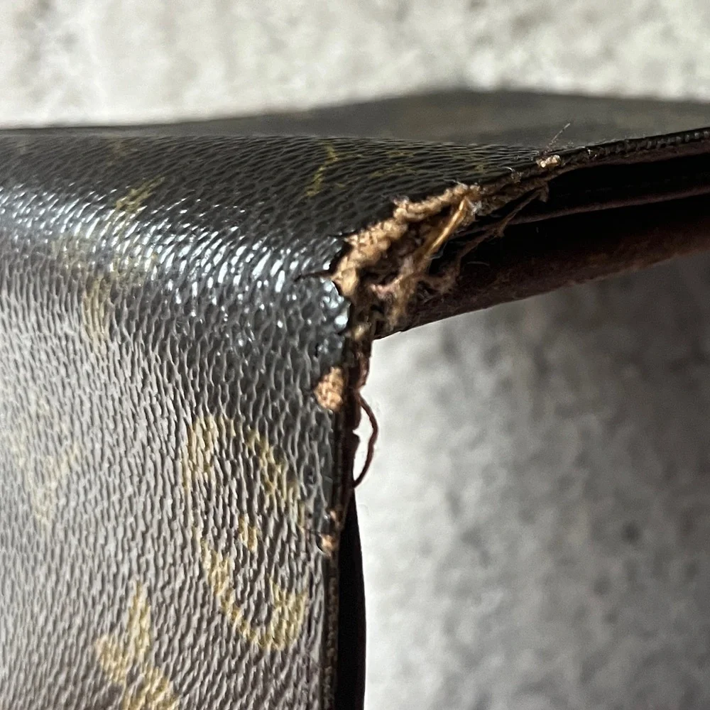 Vintage Louis Vuitton Monogram Canvas Bifold Wallet w/ Snap Pocket Coin Pouch